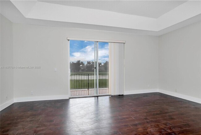 Building Photo - 2527 Eagle Run Dr