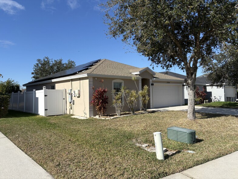 Building Photo - 5304 Cordgrass Bend Ln