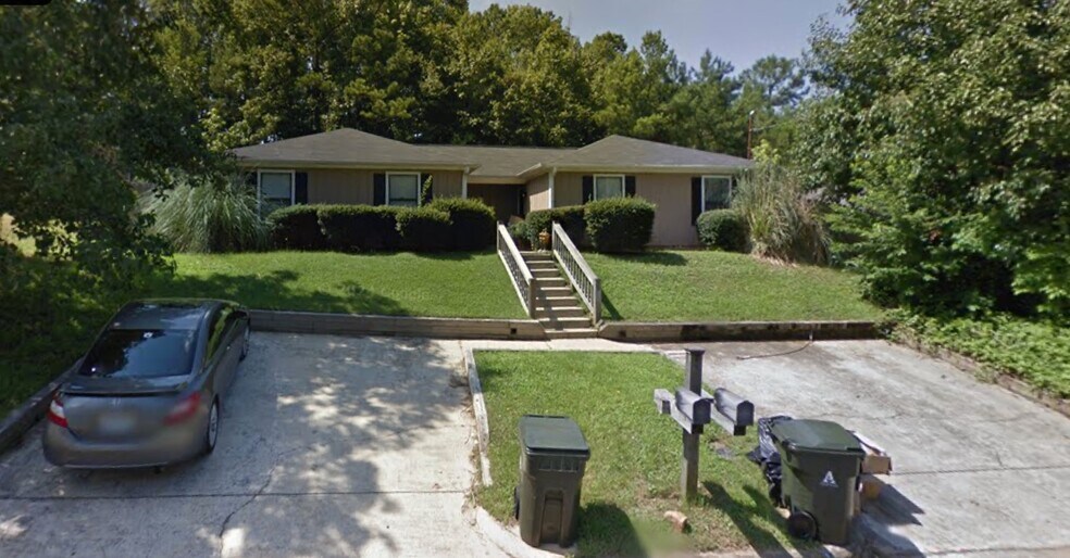 Building Photo - 1368 Kurt Cir