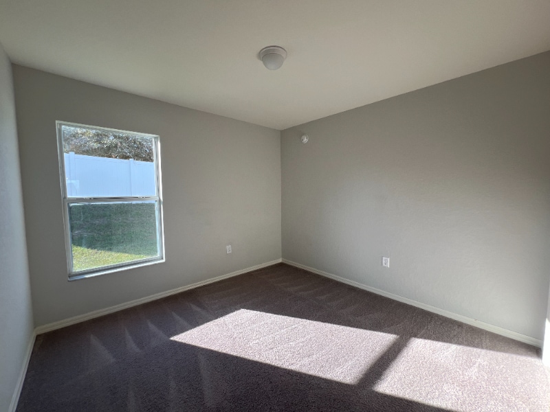 Building Photo - 900 Kingfisher Dr