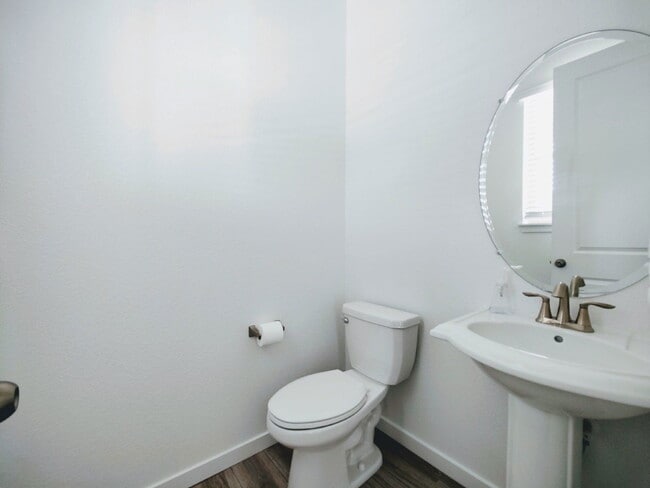 Building Photo - 8431 Rush Creek Ave