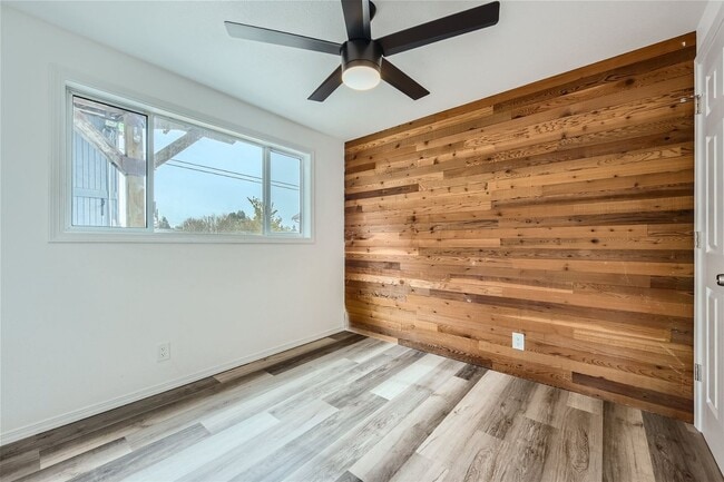 Building Photo - Just renovated - 4 bedroom Home