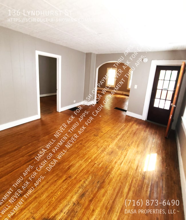 Building Photo - 136 Lyndhurst St