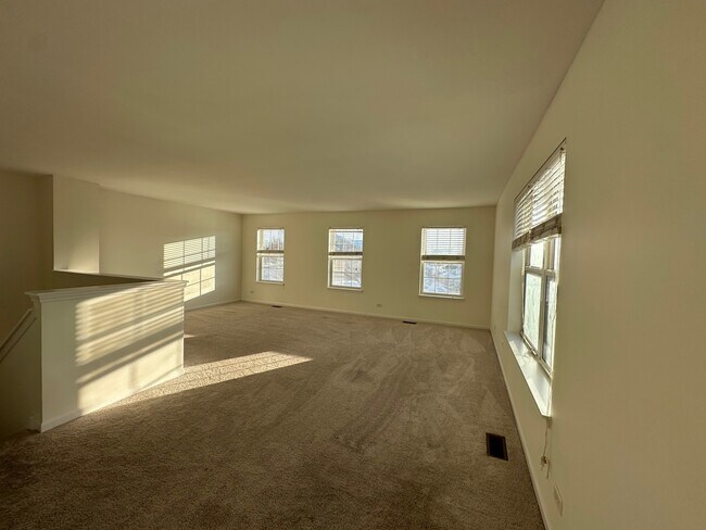 Building Photo - 2600 Providence Ave