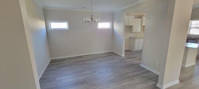 Building Photo - Brand new 5 bed room home in Chapin
