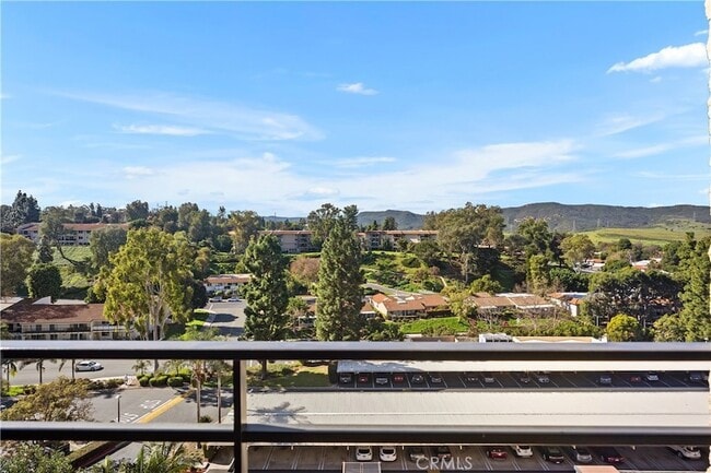 Building Photo - 24055 Paseo Del Lago W