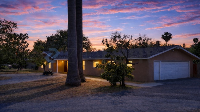 Building Photo - 4109 N Cornelia Ave