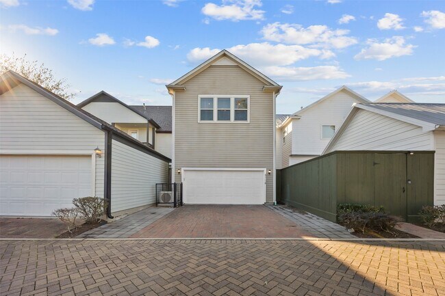 Building Photo - 8758 Kempwood Dr