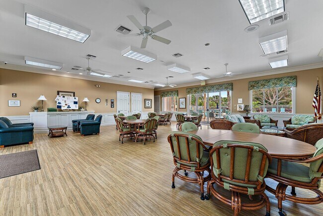 Building Photo - 9083 SE Hawks Nest Ct