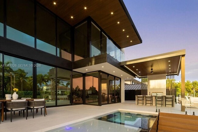 Building Photo - 1102 Washington St