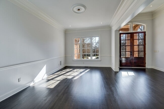 Building Photo - 1449 Willowbrooke Cir