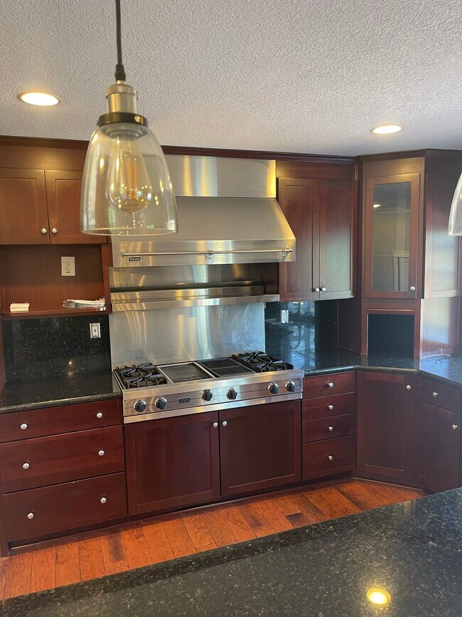 Building Photo - 3217 Veracruz Dr