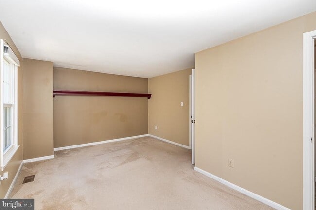 Building Photo - 6580 Lochleigh Ct