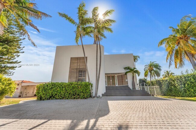 Building Photo - TREASURE ISLAND