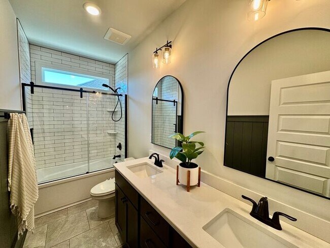 Building Photo - Pre-lease today for a late May move in