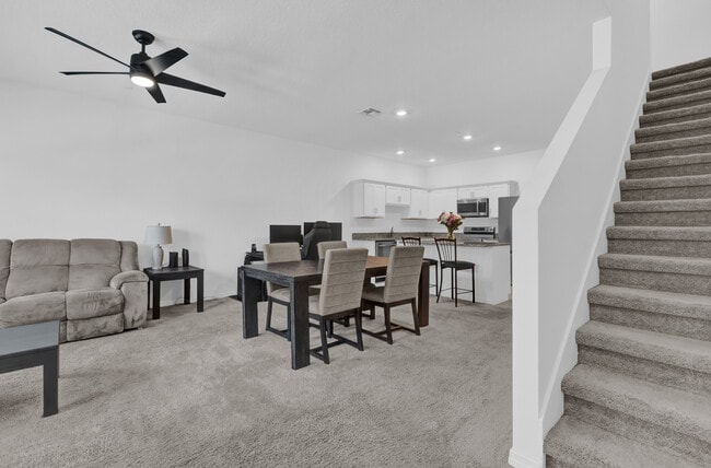 Building Photo - 3039 Springwell Lp
