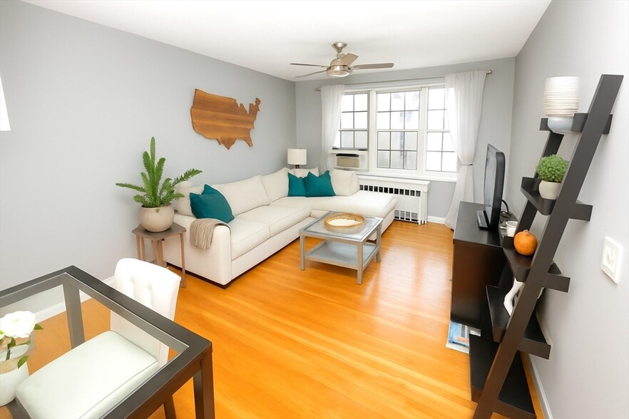 Primary Photo - 341 Tappan St