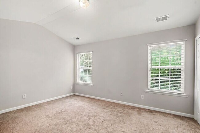 Building Photo - 2224 Winthrop Chase Dr