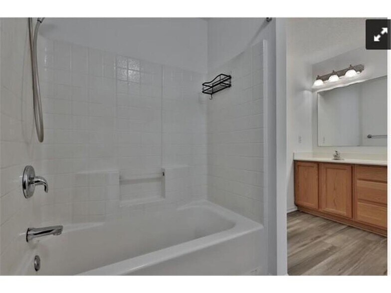 Building Photo - 13903 Erwin Ct