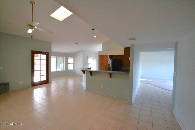 Building Photo - 3704 St Andrews Dr