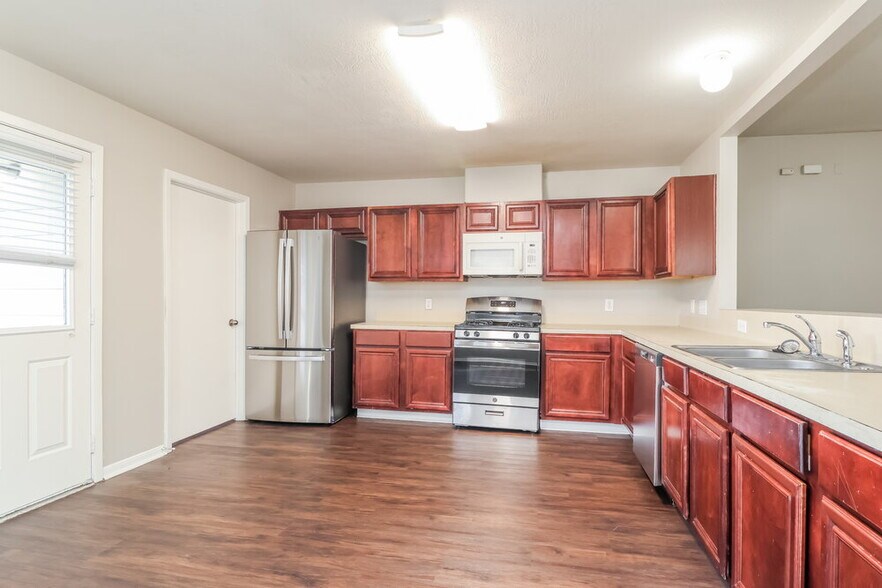 Building Photo - 16207 Imperial Forest Ln