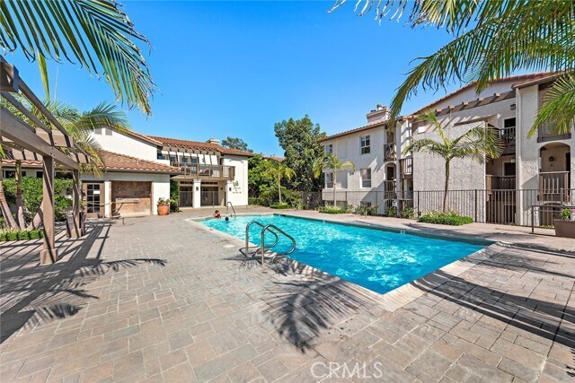 Building Photo - 70 Corniche Dr
