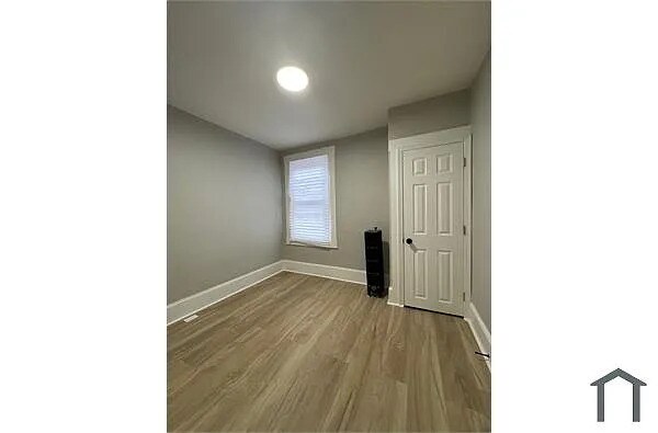 Building Photo - 3 bedroom rehabbed home