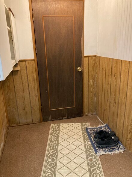 Rug for shoes/door exit/entry - 764 Lenore Ln