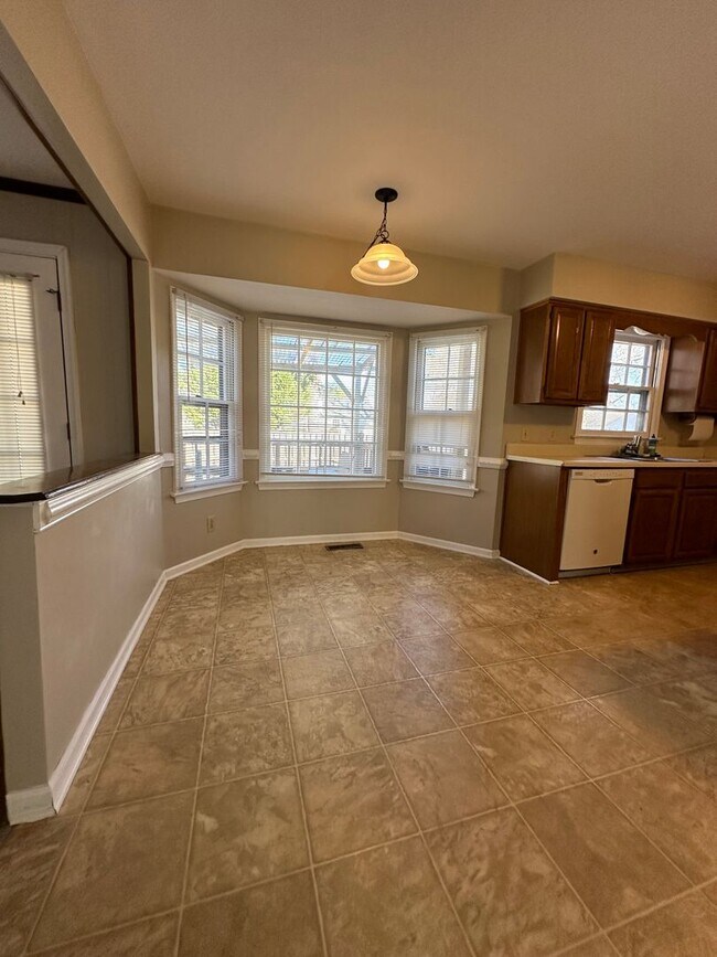 Building Photo - Virginia Beach-Wesleyan Pines Single Famil...