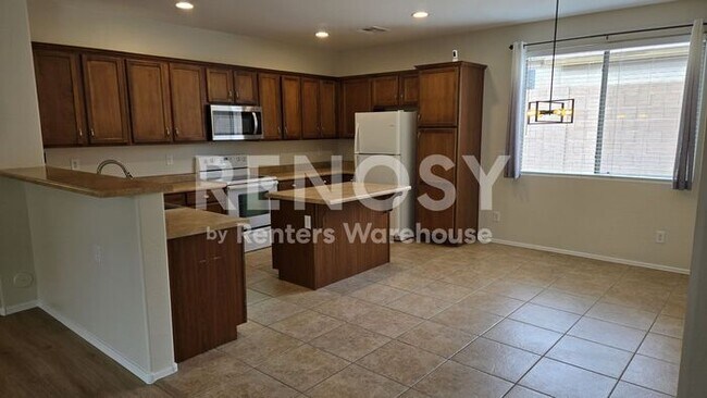 Building Photo - 3-BD, 2-BA Single Family House in Chandler!