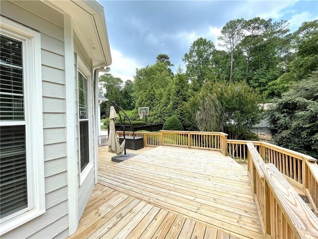Building Photo - 655 Huntwick Pl