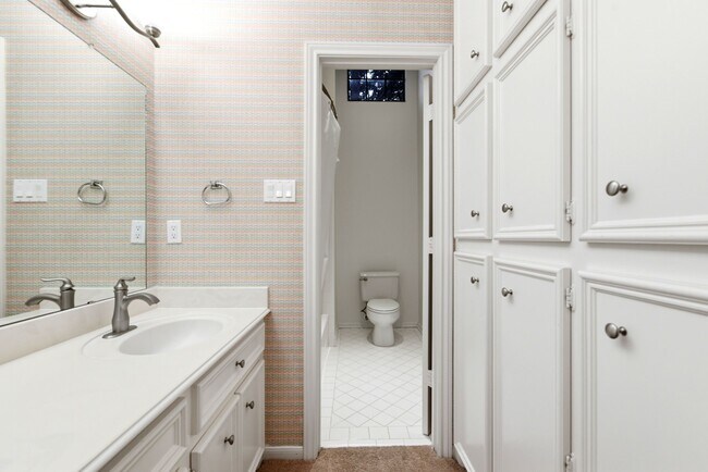 Building Photo - 5626 Spring Lodge Dr
