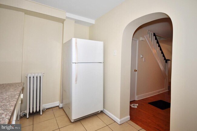 Building Photo - 3056 Almond St