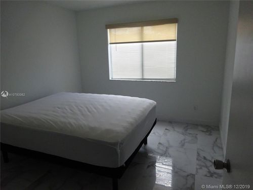 Building Photo - 10015 NW 46th St