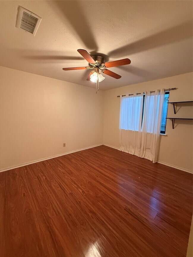 Building Photo - 2311 Peppermill Rd