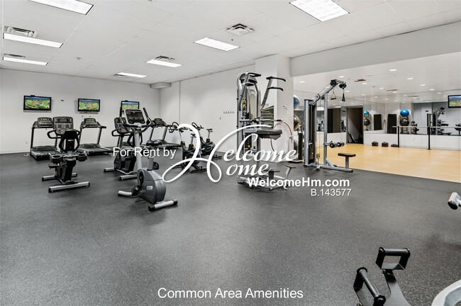 Building Photo - Downtown High-rise Montage AMAZING UPGRADES