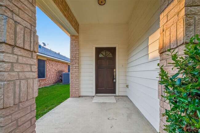 Building Photo - 1907 Meadow Edge Ln