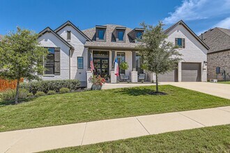 Building Photo - Available Now: Gorgeous 4 Bed/3.5 Bath wit...
