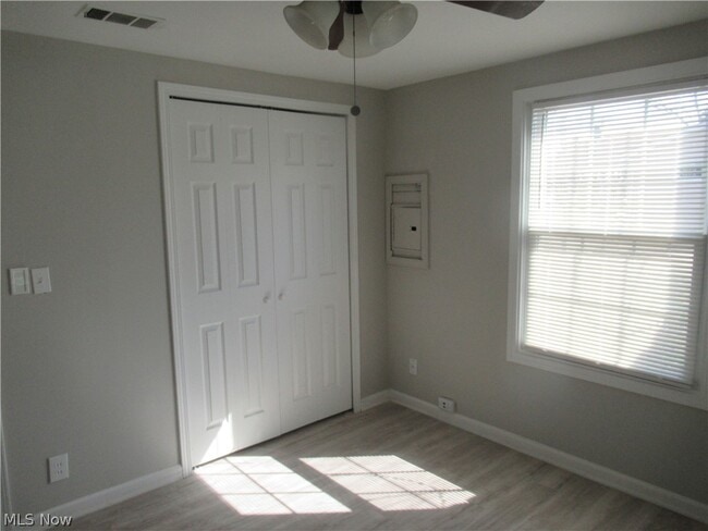 Building Photo - 9295 Dorothy Dr