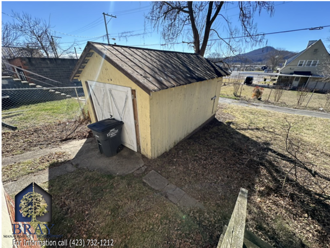 Building Photo - Cozy cottage in the heart of Kingsport!