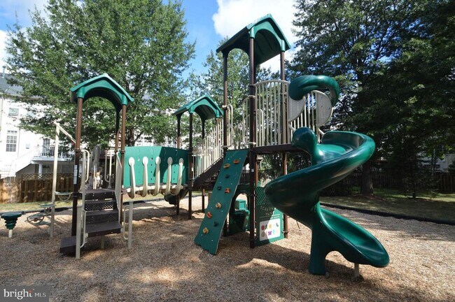 Building Photo - 24600 Siltstone Square
