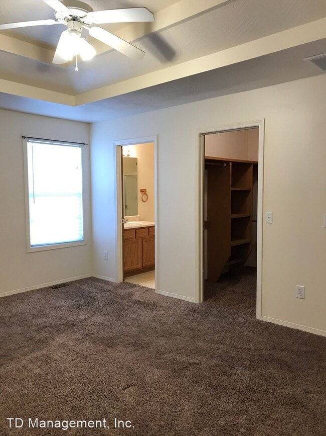 Building Photo - 3 br, 2 bath House - 4325 S Farm Road 125