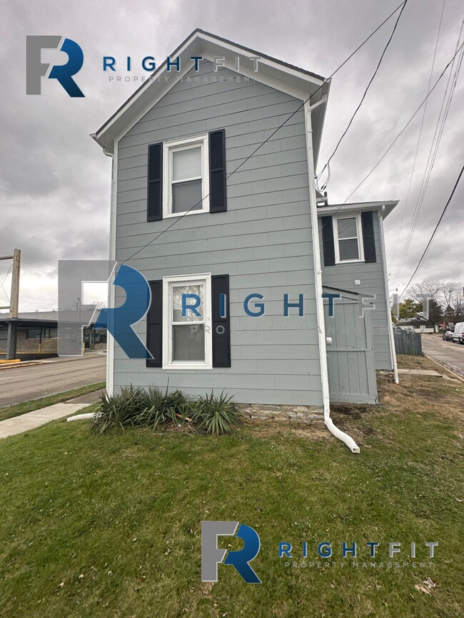 Building Photo - 218 S Main St