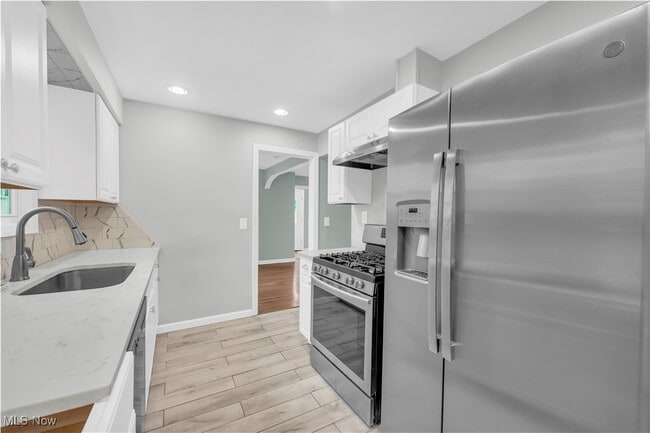 Building Photo - 3528 Meadowbrook Blvd