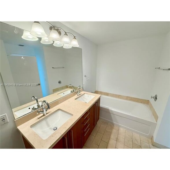 Building Photo - 79 SW 12th St