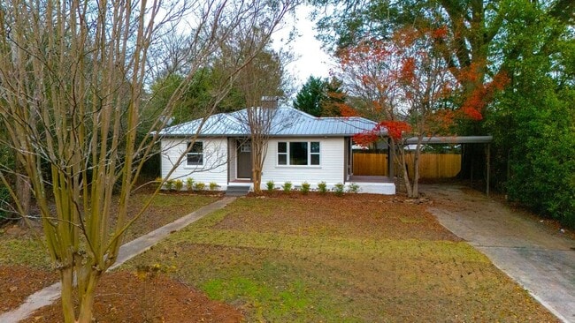 Building Photo - 609 Cobb St