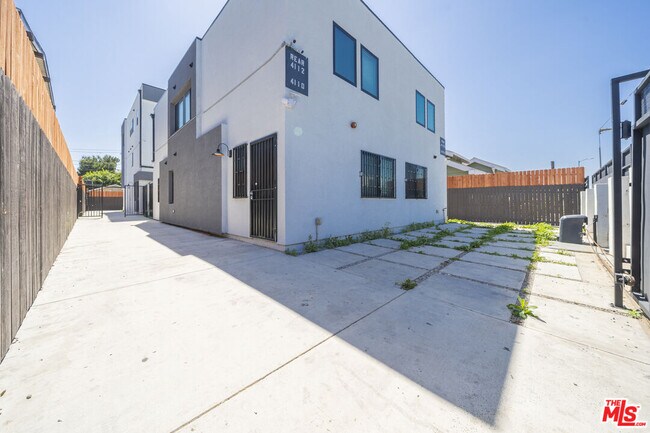 Building Photo - 4110 Normandie Ave