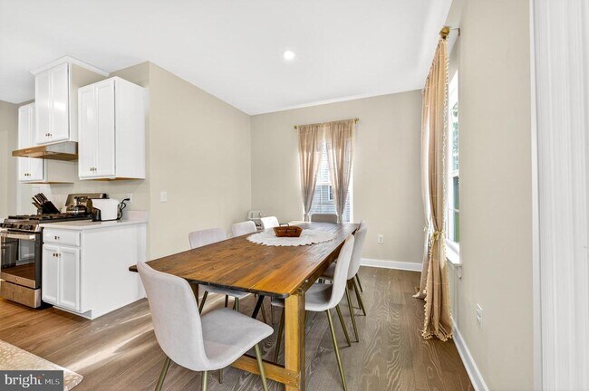 Building Photo - 167 Aspen Ln