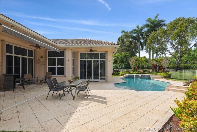 Building Photo - 4070 Sanderling Ln
