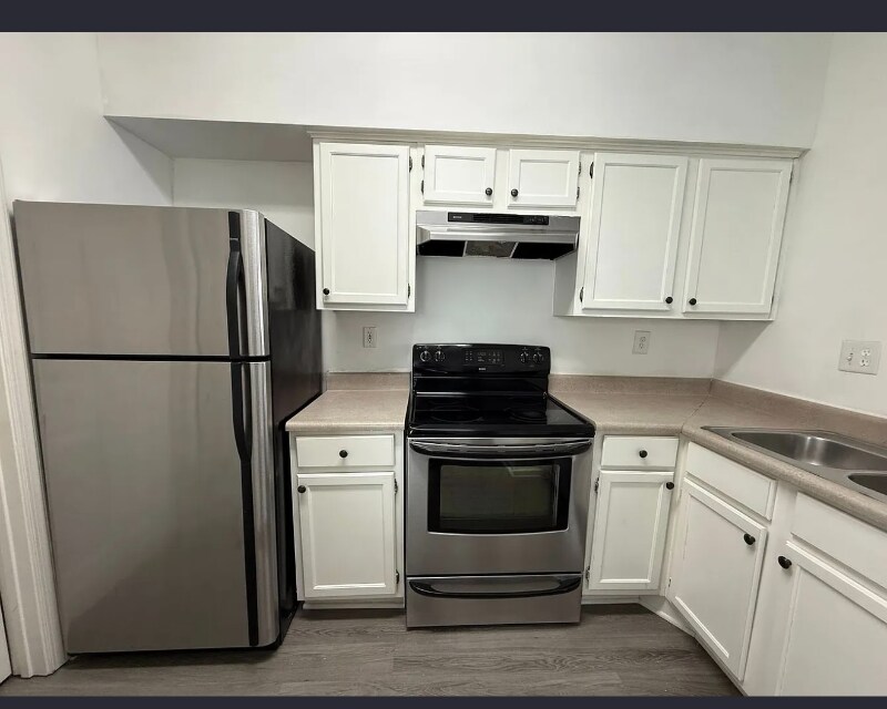 Building Photo - 925 Dorchester Pl